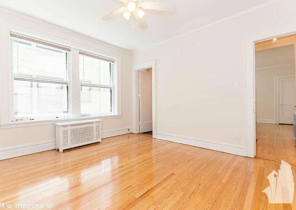 1st image of 439 W Melrose St #1218