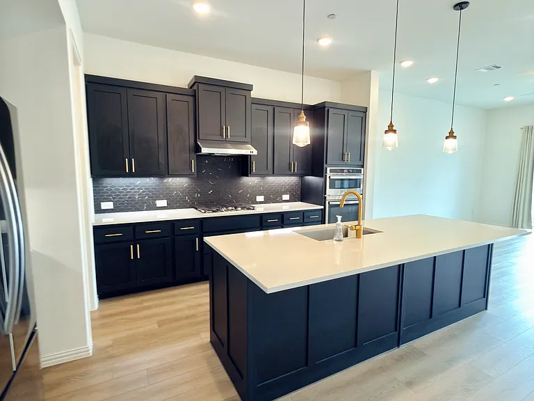 1210 Daybreak Dr — Photo 5