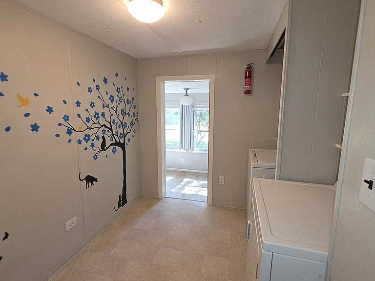 2781 Schaller Rd — Photo 11