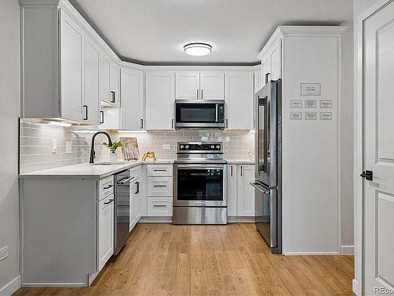 3rd image of 605 S Alton Way #12A