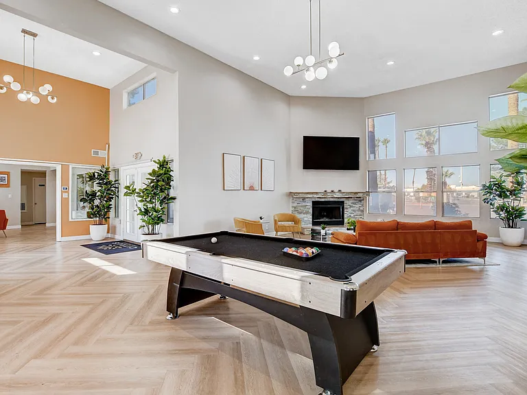 Citrus Apartments — Photo 39