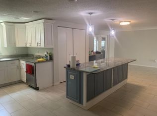 4008 W Humphrey St, Tampa, FL 33614