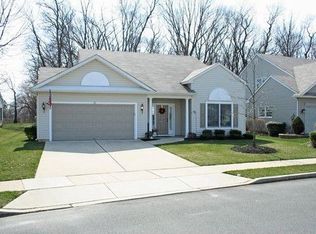 27 Sunset Ln, Columbus, NJ 08022