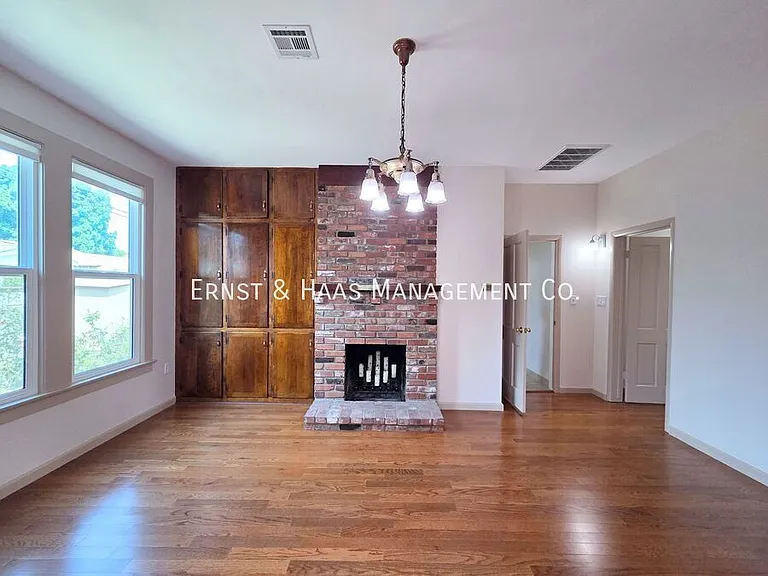 9497 Foster Rd — Photo 7