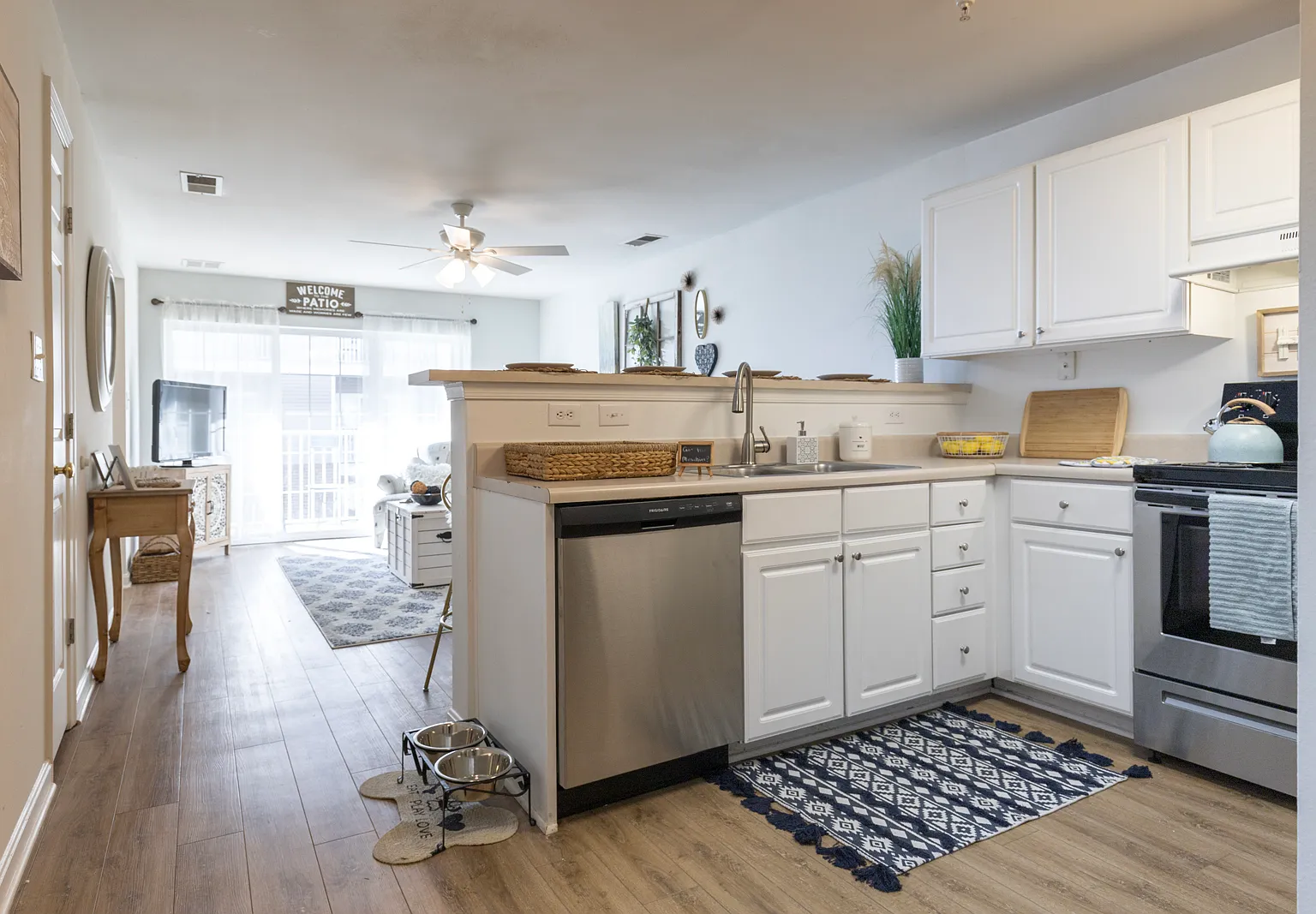 Belmont Landing Apartments — Photo 4