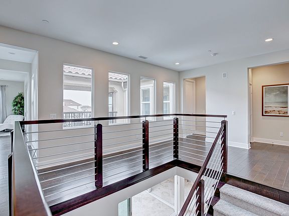 2nd image of 34 Anacapa Ln