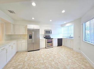 2579 Bessie St #4, Delray Beach, FL 33444