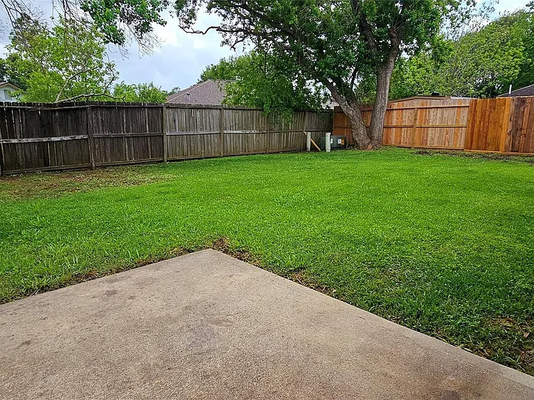 6719 McCullum Rd — Photo 26