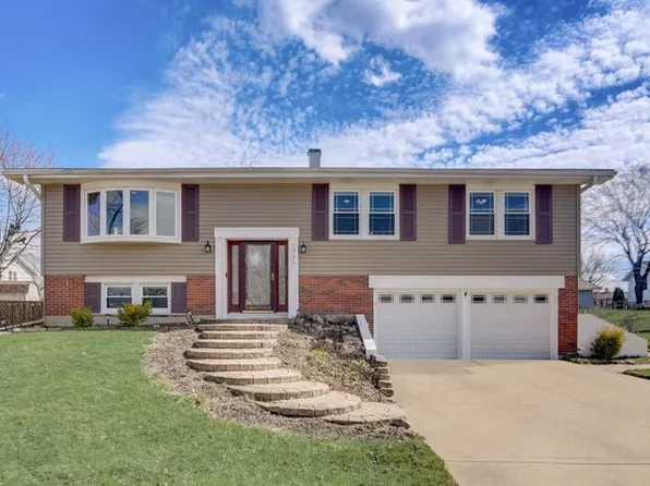 1777 Glen Lake Rd, Hoffman Estates, IL 60169