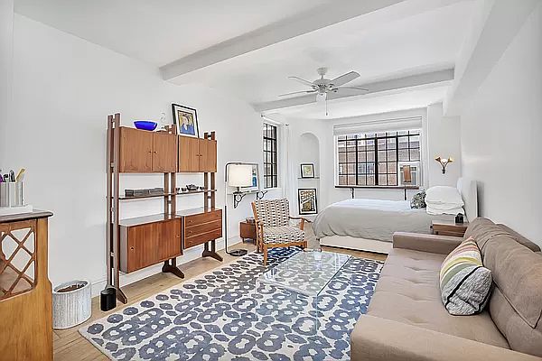 1st image of 81 Irving Pl APT 6G