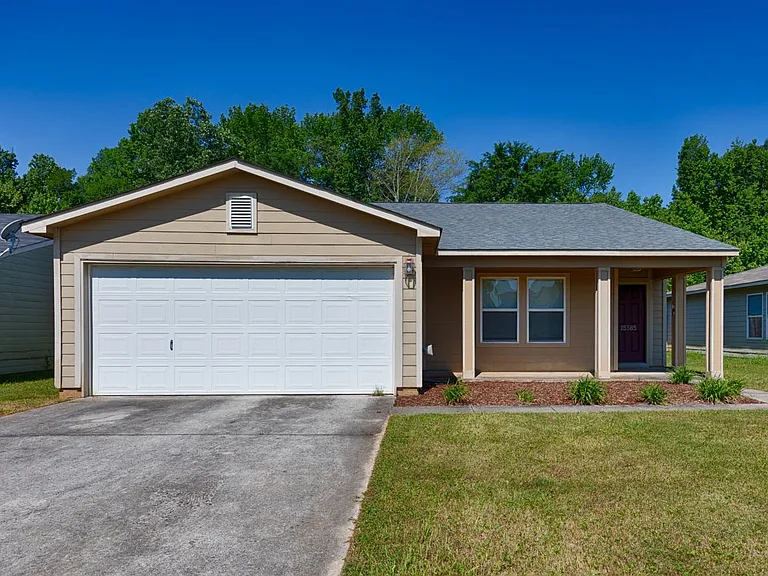 15385 Mill Valley Dr — Photo 1