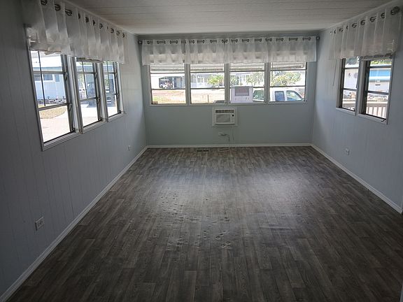 4th image of 2653 Teakwood Dr