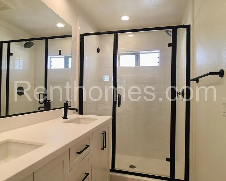 1710 Discovery Falls Dr #101 — Photo 22