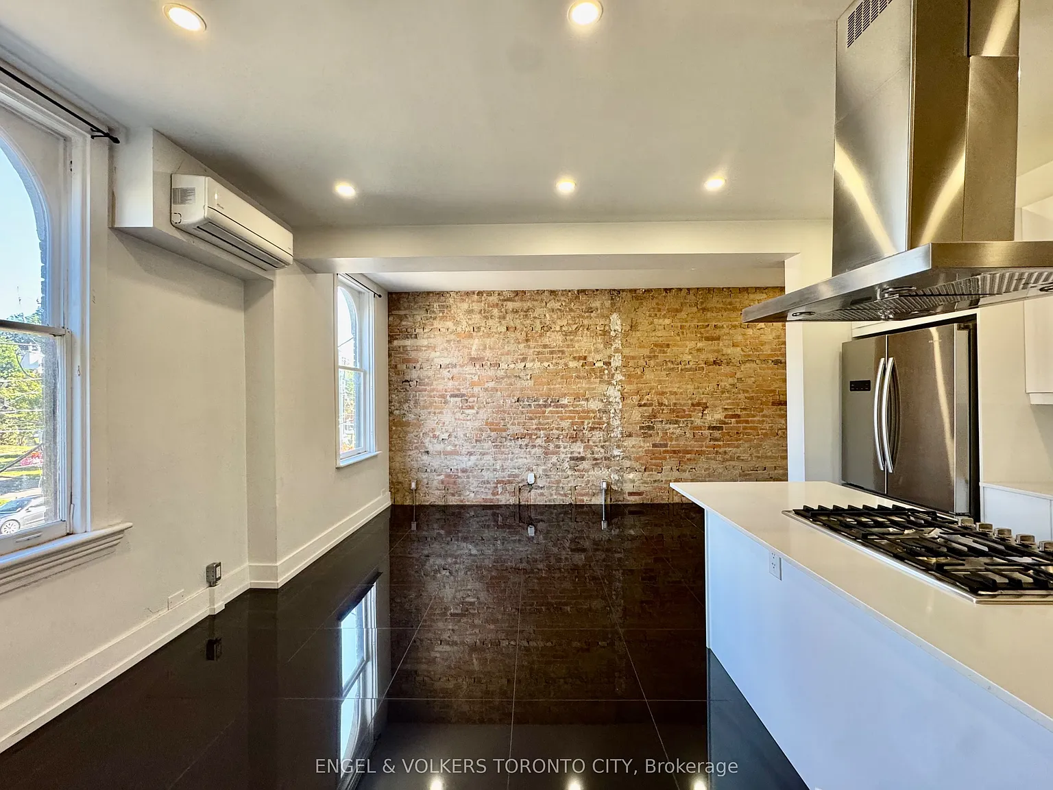 2 bed, $3,195 — Photo 4