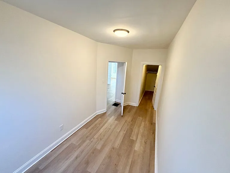 1518 Willow Ave — Photo 18
