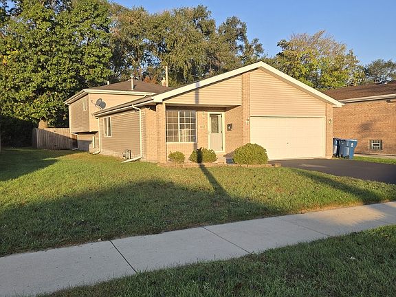2nd image of 602 Merrill Ave