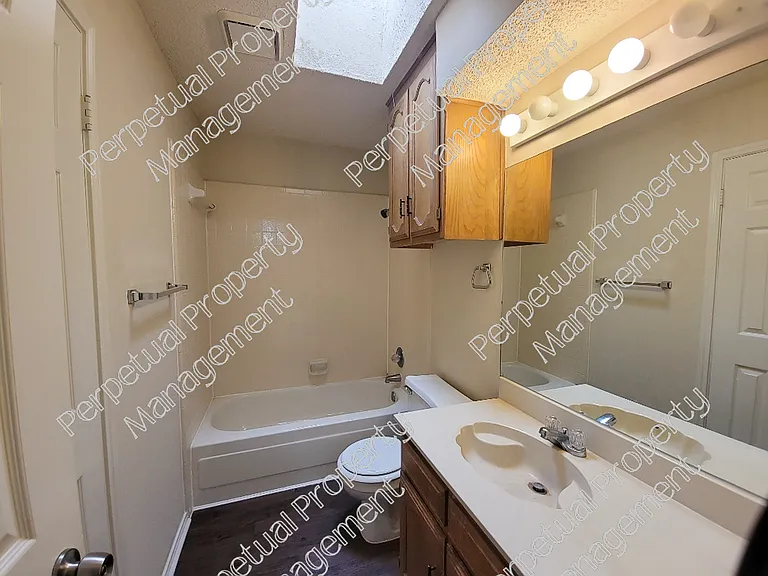 1714 Magnolia Ln — Photo 13