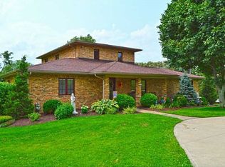 3297 State Route 2011, Scenery Hill, PA 15360