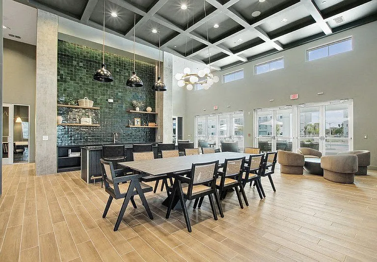 Sundance Trails Apartments — Photo 2