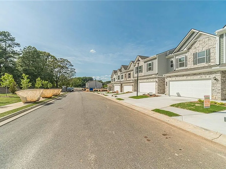 58 Jacobs Farm Ln — Photo 36