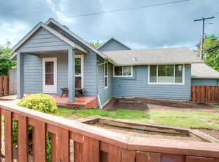 1852 SW Canby St, Portland, OR 97219