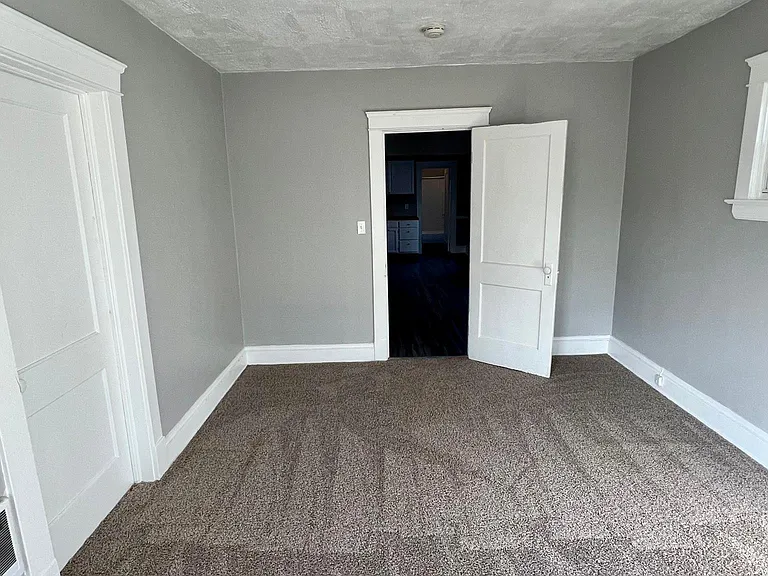 3341 W 105th St #5 — Photo 11