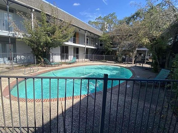 2nd image of 3300 Yorktown St APT 11