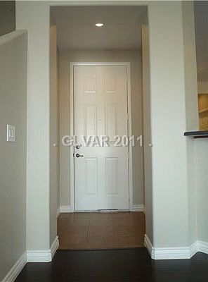 5th image of 24 Hudson Canyon St Unit 1