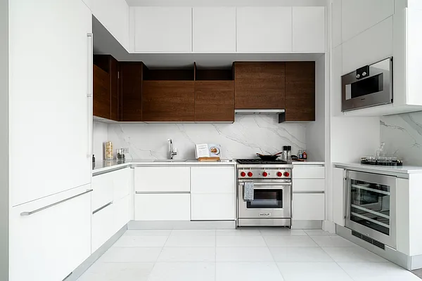 Rented by BLDG | media 4