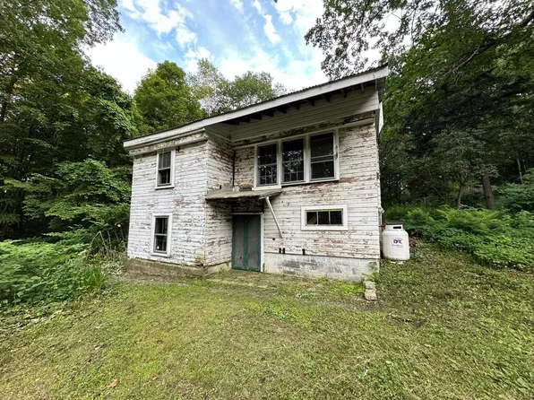 84 Signal Pine Road, Putney, VT 05346