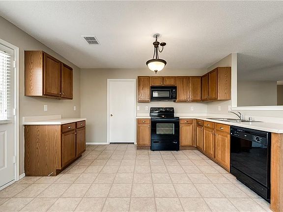 3rd image of 5425 Still Canyon Dr