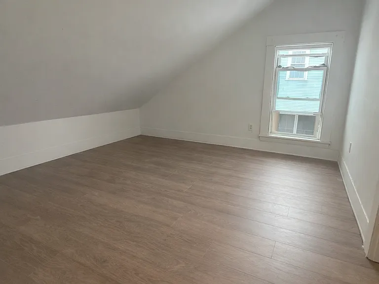 64 Elm St #2 — Photo 17