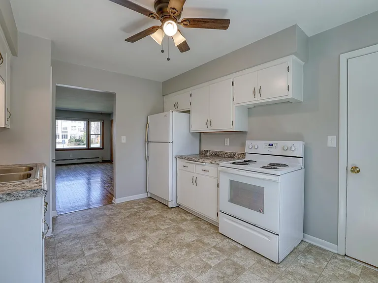 321 W College Ave #1 — Photo 15