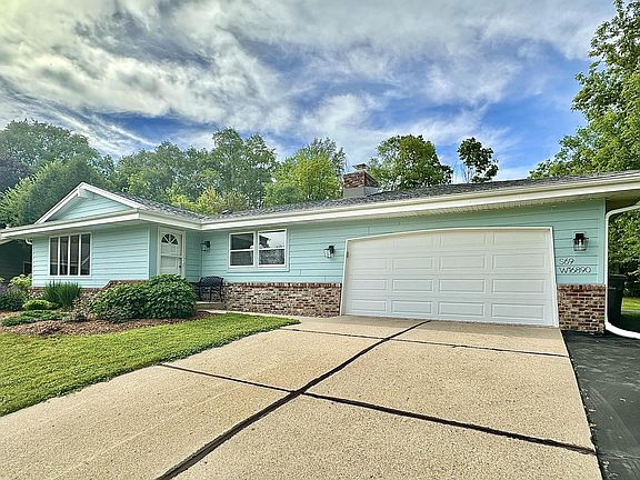 3rd image of S69W16890 Parkland DRIVE