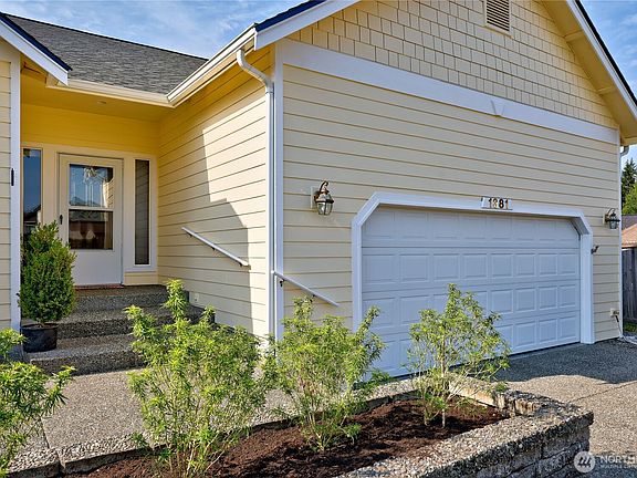 2nd image of 1381 NE Amber Court