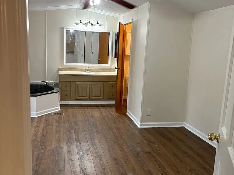 4724 Darnell Rd #515 — Photo 17