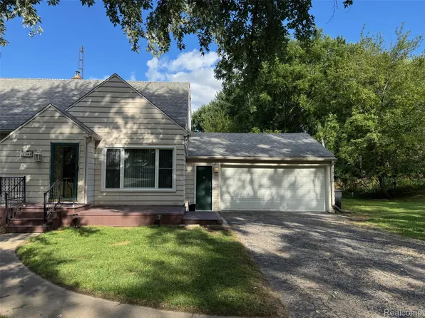 1364 Westwood Dr, Flint, MI 48532