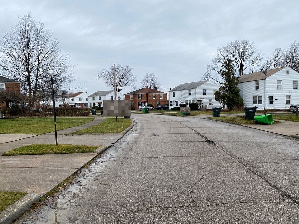 2nd image of 24880-24900 Fisher Ave