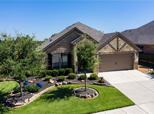 3941 Hunter Peak Rd, Roanoke, TX 76262