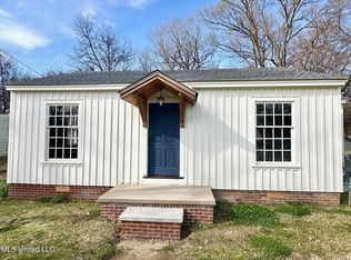 702 Farmer St, Cleveland, MS 38732