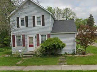 326 W Emerson St, Ithaca, MI 48847