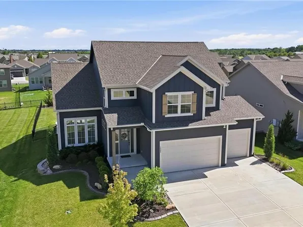 1505 SW Arbormill Ter, Lees Summit, MO 64082