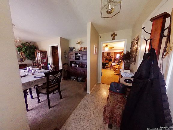 2nd image of 707 BARCHESTER DR