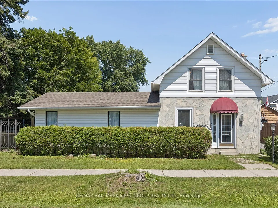 211 Casimir St