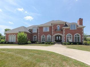 10566 Elizabeth Ct, Carmel, IN 46032