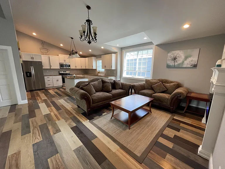 3434 N Capitol Ave — Photo 10