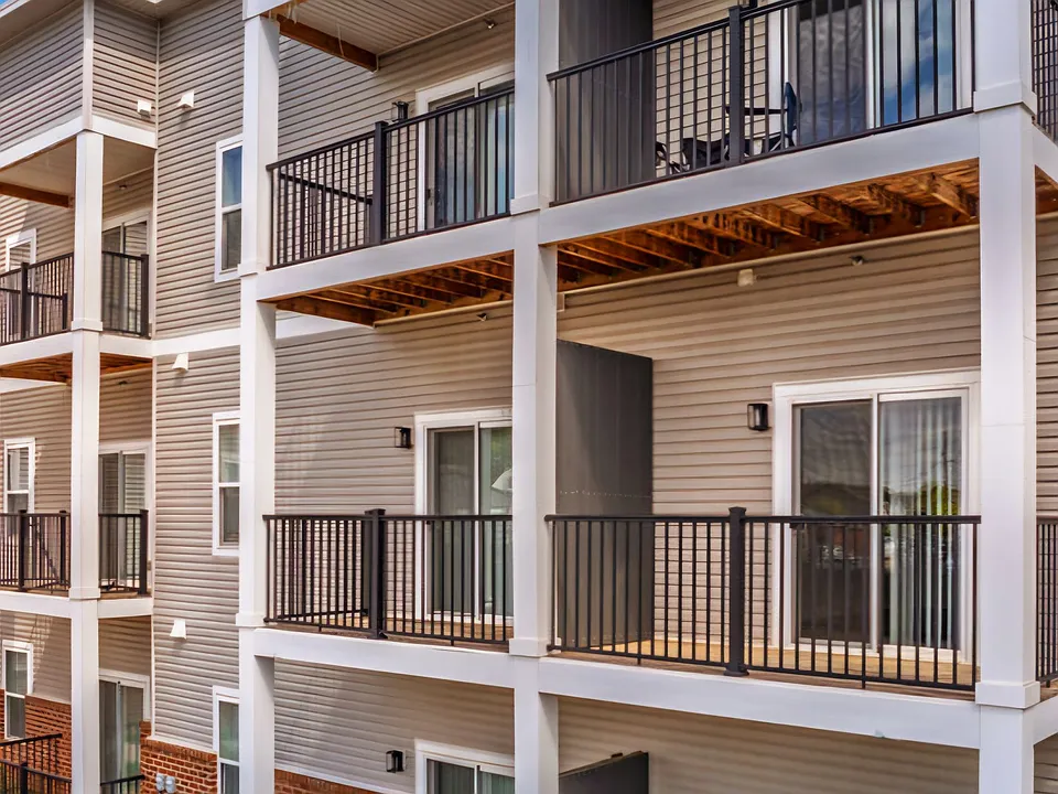 600 Station Square Apartments