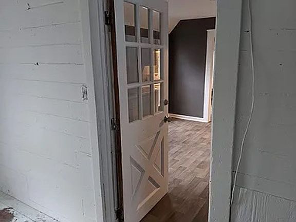 4th image of 407 4th St Floor 2