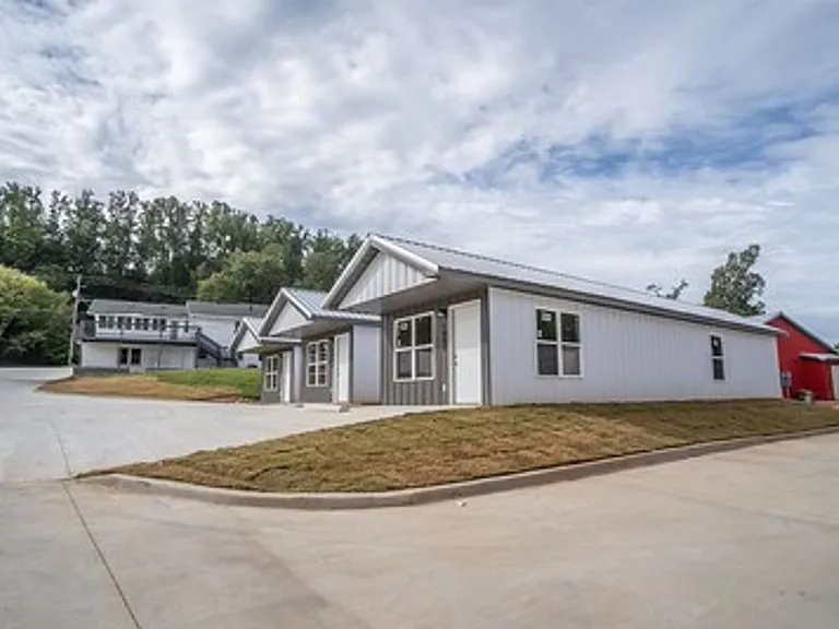 8411 State Highway 204 — Photo 13
