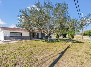 11598 Ridge Rd, Seminole, FL 33778